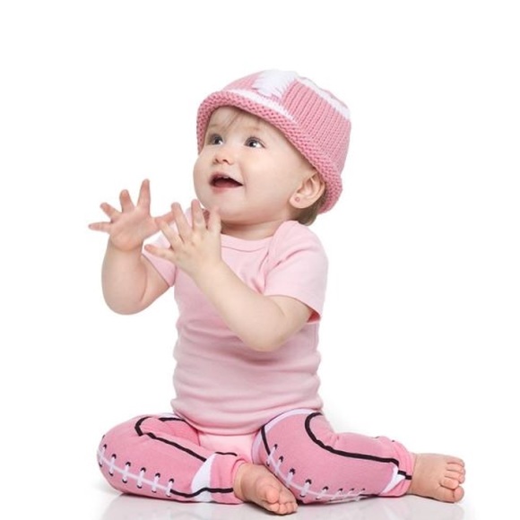 ▪️Pink Football Hat - Picture 1 of 3